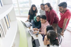 Junior IT support jobs UK